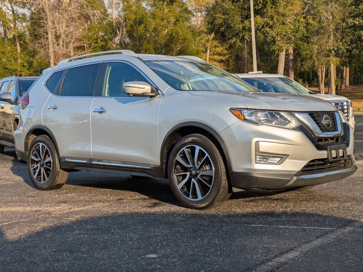 Used 2019 Nissan Rogue SL with VIN 5N1AT2MT0KC751141 for sale in Tallahassee, FL