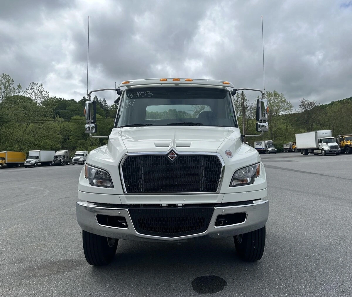 2025 International MV - image 7