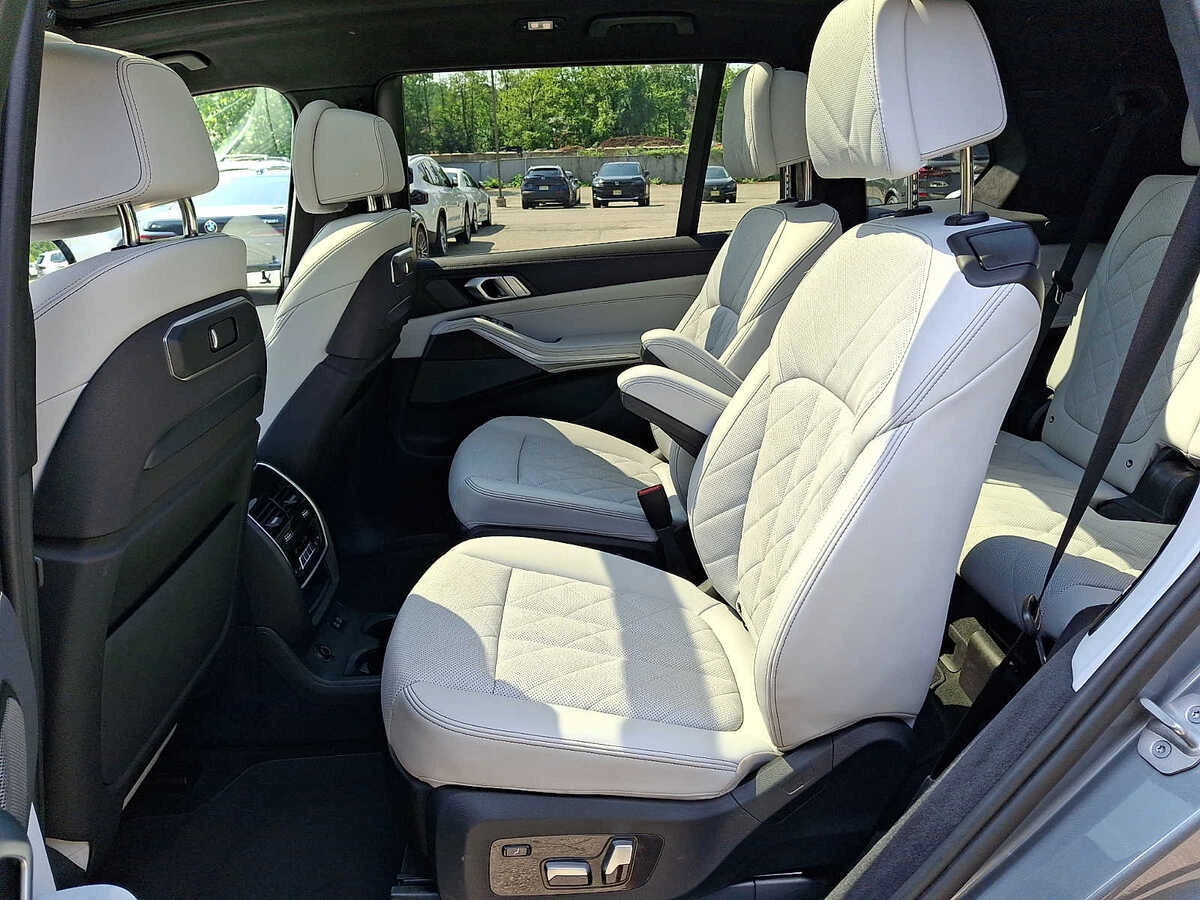 2024 BMW X7 40i - Photo 8