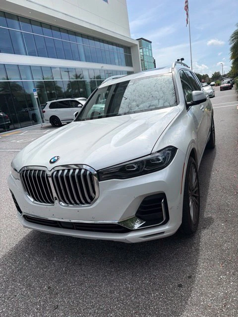 2021 BMW X7