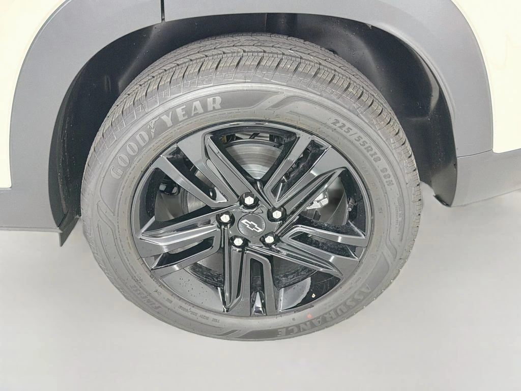 2026 Chevrolet Trax Activ - Photo 30