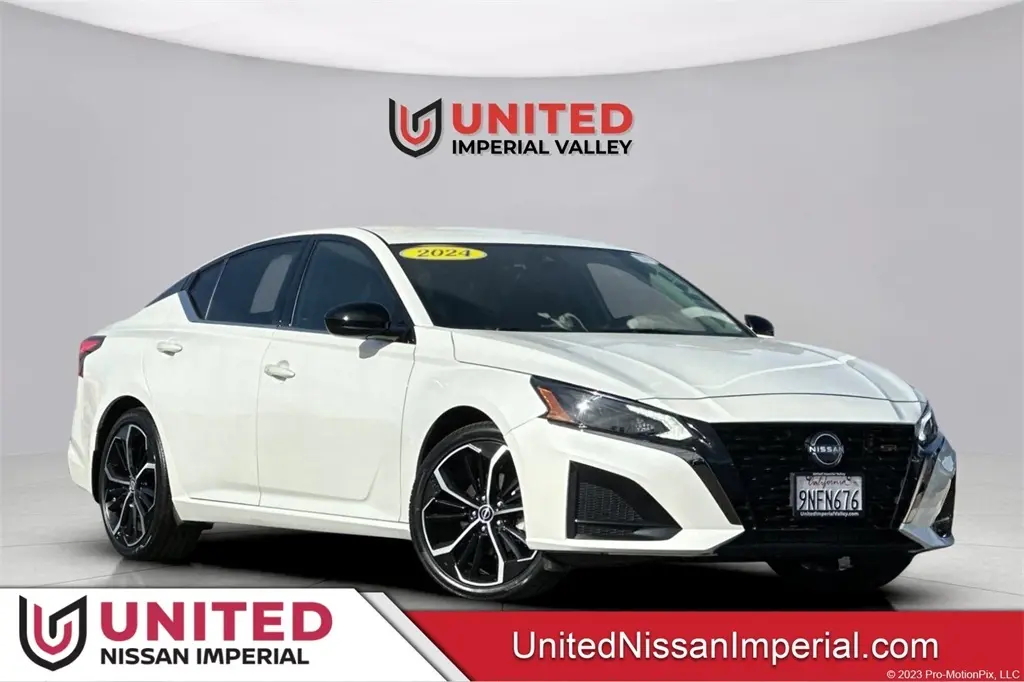 2024 Nissan Altima SR
