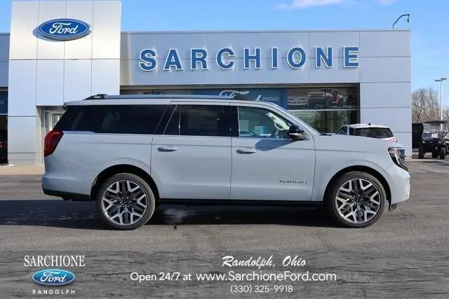 2025 Ford Expedition Platinum's photo
