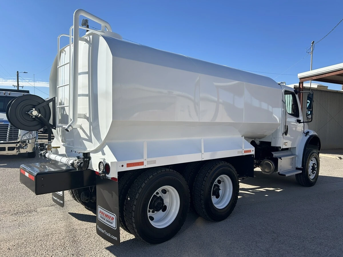 2027 Freightliner M2 106 — photo 5