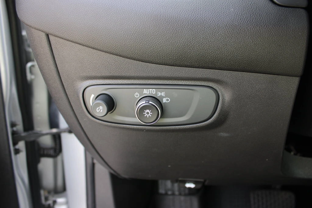 2022 Chevrolet Equinox LT - Photo 12