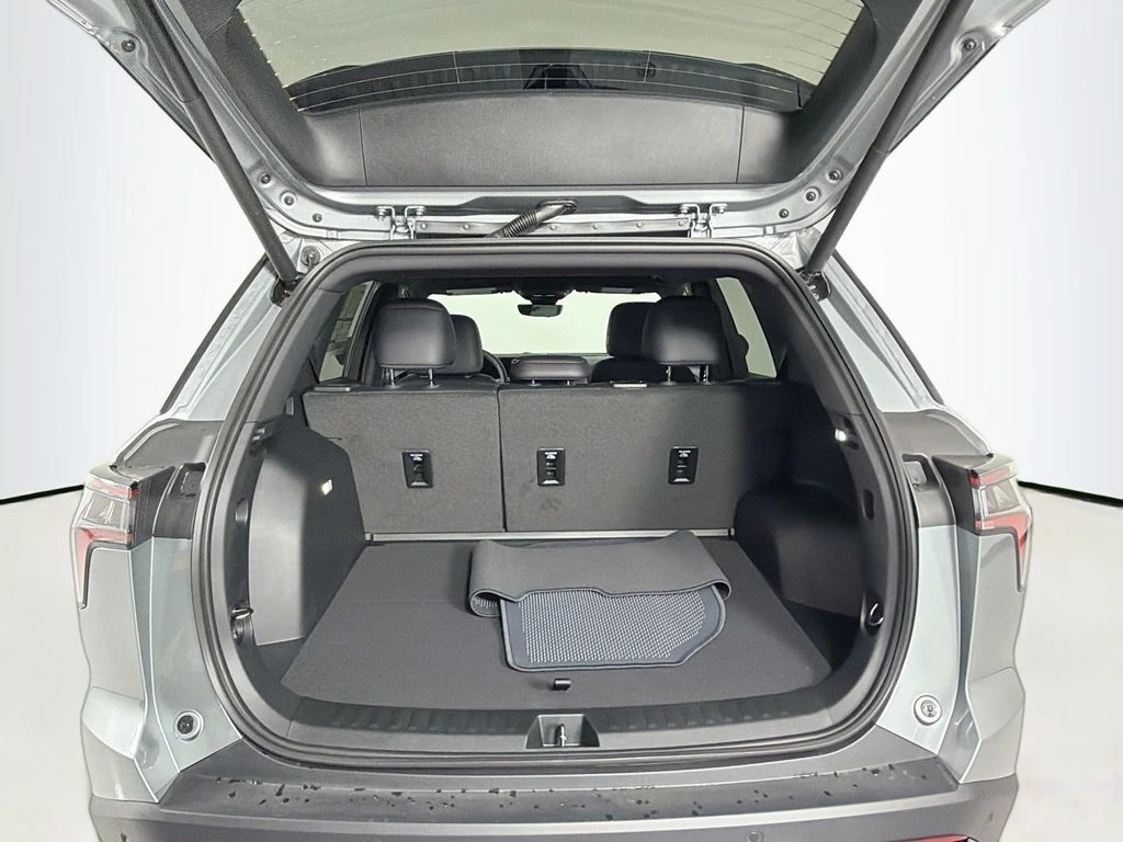 2027 Chevrolet Equinox RS - Photo 26