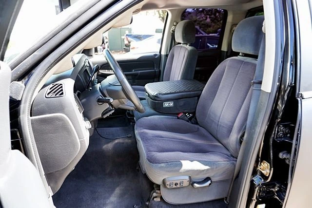 2005 Dodge Ram 3500 Pickup SLT - Photo 22