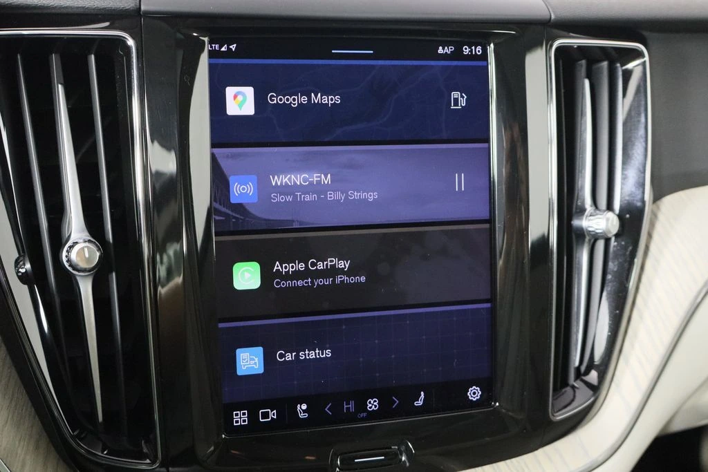 2023 Volvo - image 34