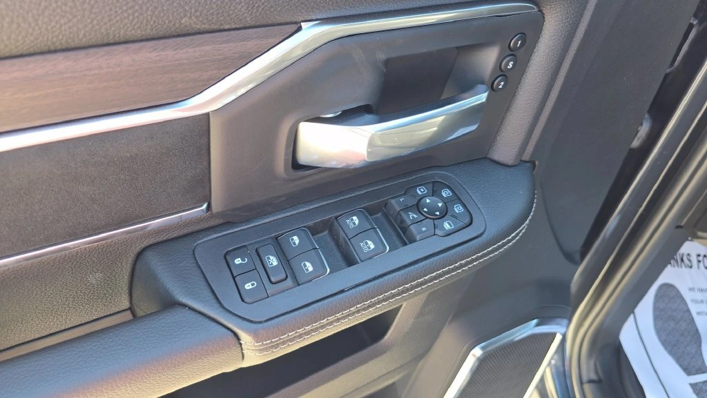 2026 RAM 2500 Laramie - Photo 23