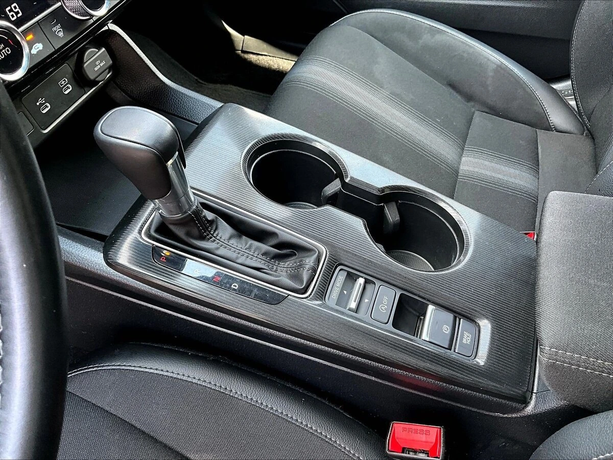 2025 Honda Civic Sport - Photo 17