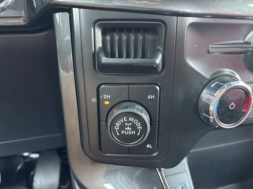 2022 Ford F-150 XLT photo 19