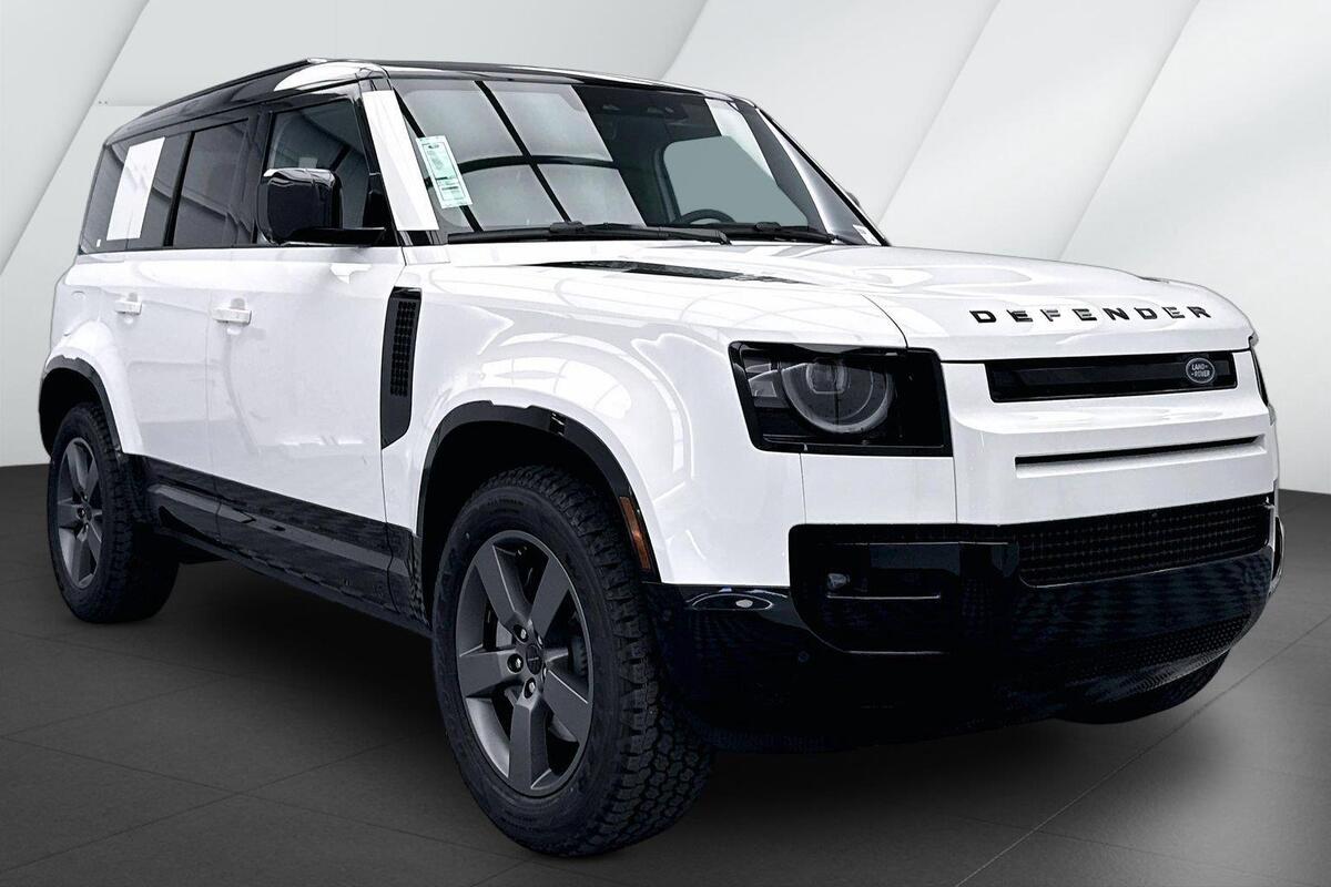 2026 Land Rover Defender 110 X-Dynamic SE