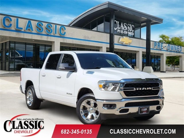 2022 RAM 1500 Big Horn/Lone Star 4x4 Crew Cab 5'7's photo