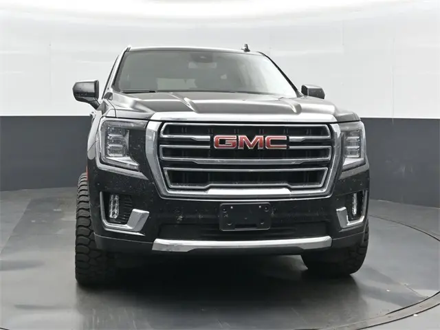 2023 Gmc Yukon SLT photo 3