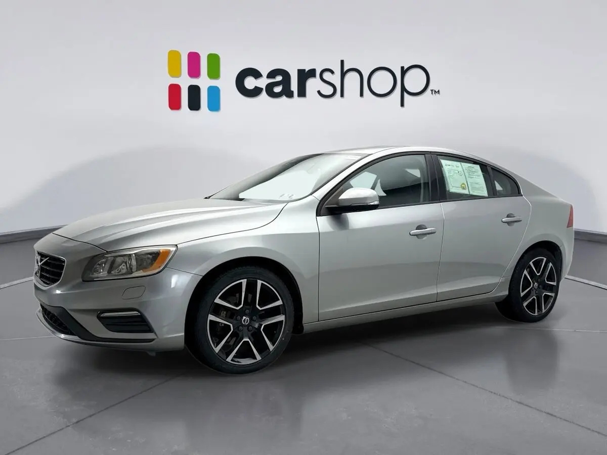 2017 Volvo S60 T5 Dynamic's photo