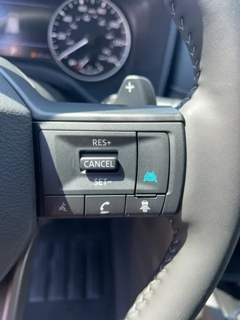 2026 Nissan Rogue SV photo 14