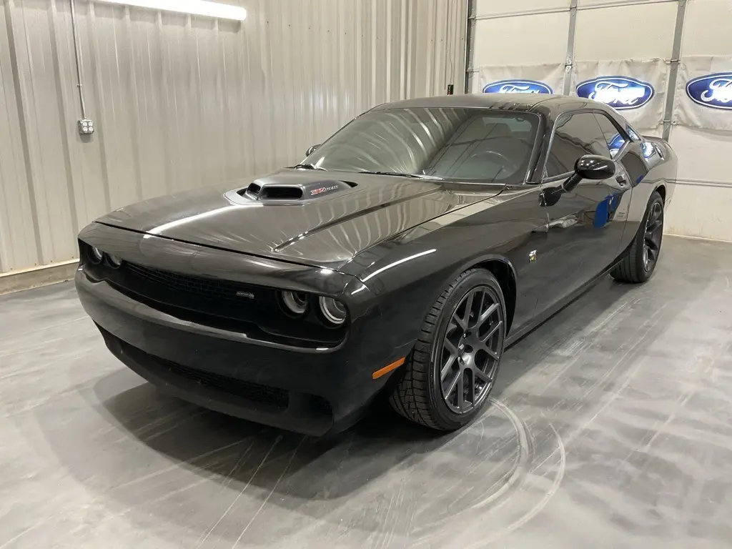 2021 Dodge Challenger R/T Scat Pack photo 3