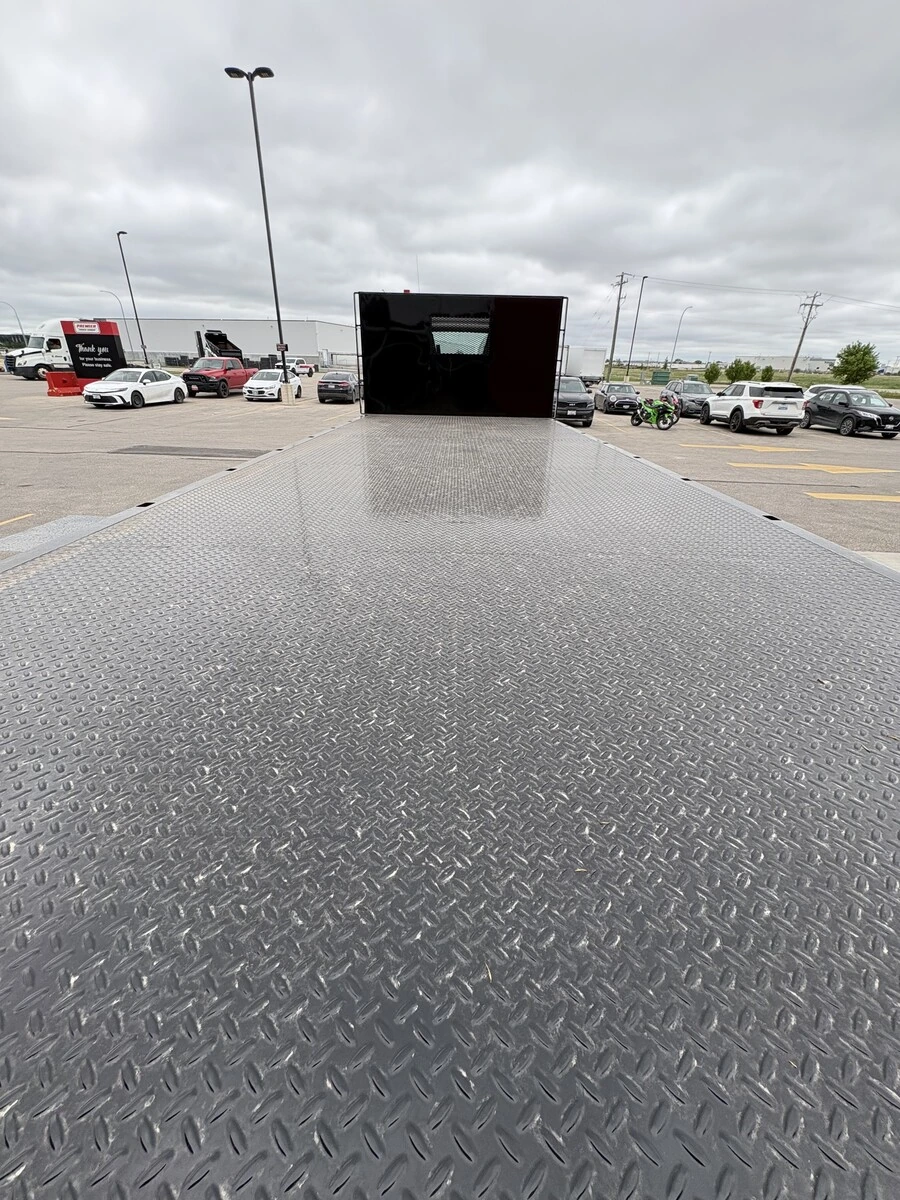 2027 Freightliner M2 106 — photo 8