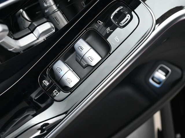 2025 Mercedes-Benz S-Class S 580 - Photo 13