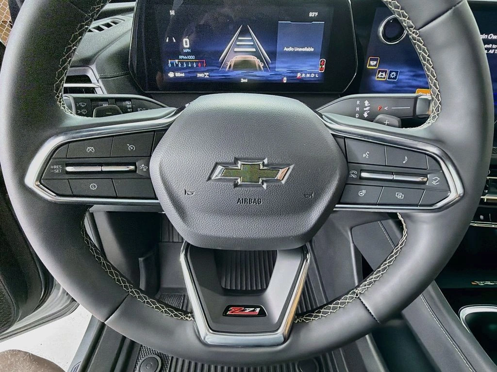 2027 Chevrolet Traverse Z71 - Photo 11