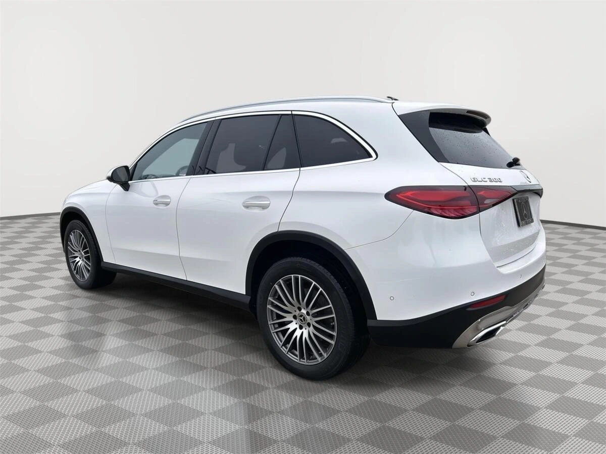 2026 Mercedes-Benz GLC 5