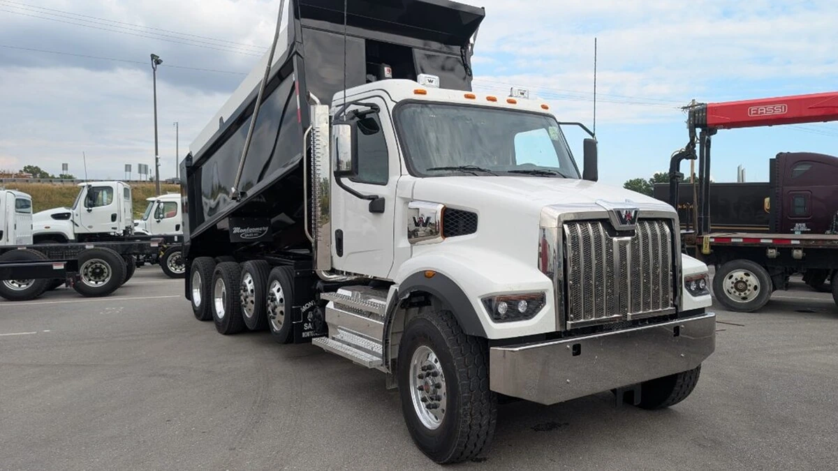 2027 Western Star 47X — photo 3