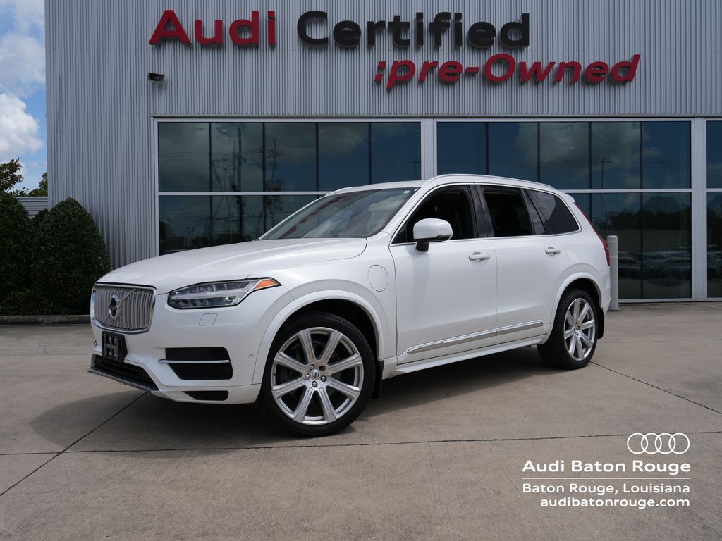 2017 Volvo XC90 T8 Inscription