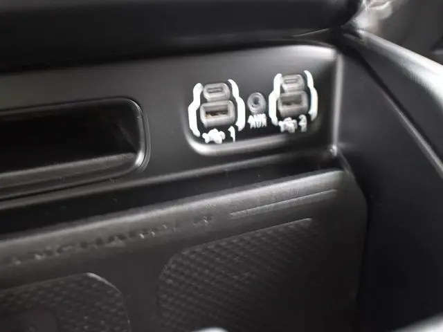 2024 Ram 2500 Laramie photo 21