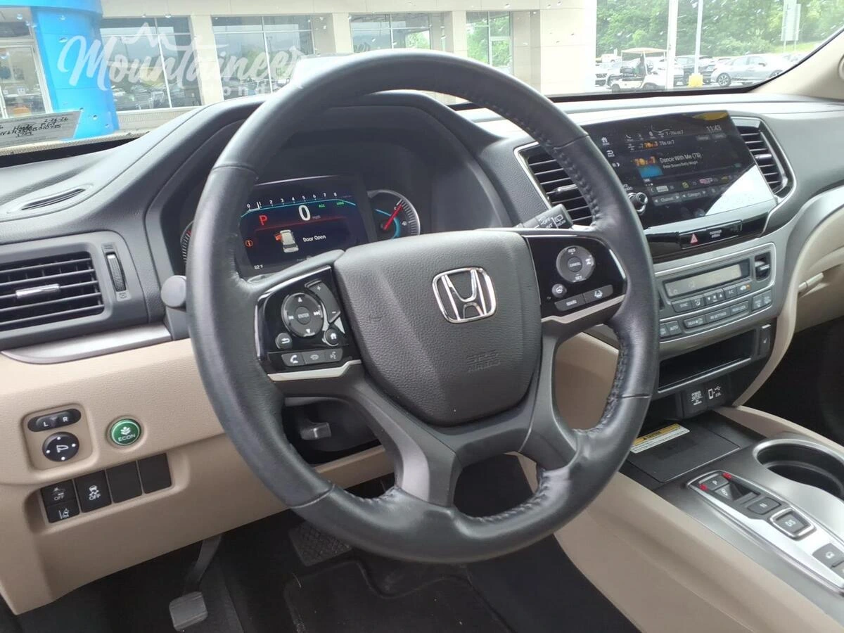 2022 Honda Pilot SE - Photo 11