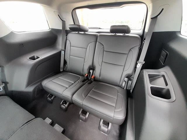 2023 GMC Acadia SLT - Photo 47