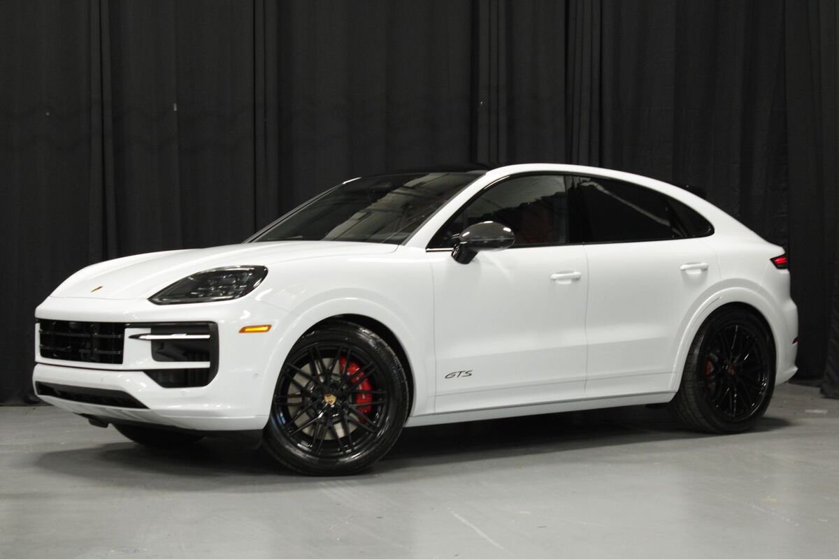 2026 Porsche Cayenne Coupe GTS