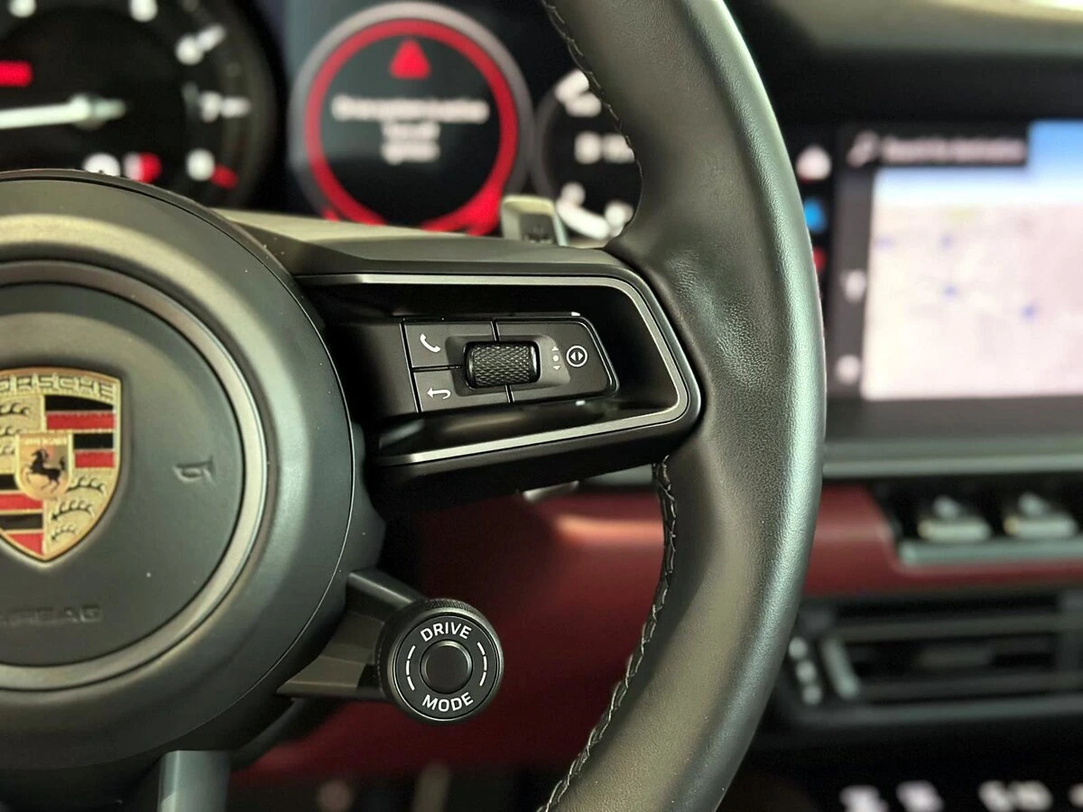 2024 Porsche 911 - Photo 19