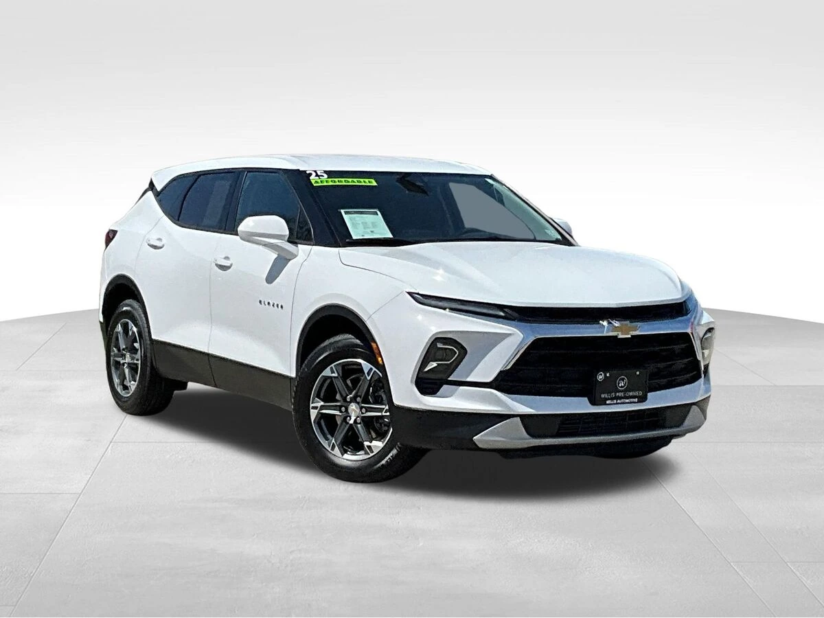 2025 Chevrolet Blazer 2.0T 2LT AWD's photo