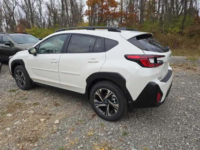 2025 Subaru Crosstrek Premium photo 2