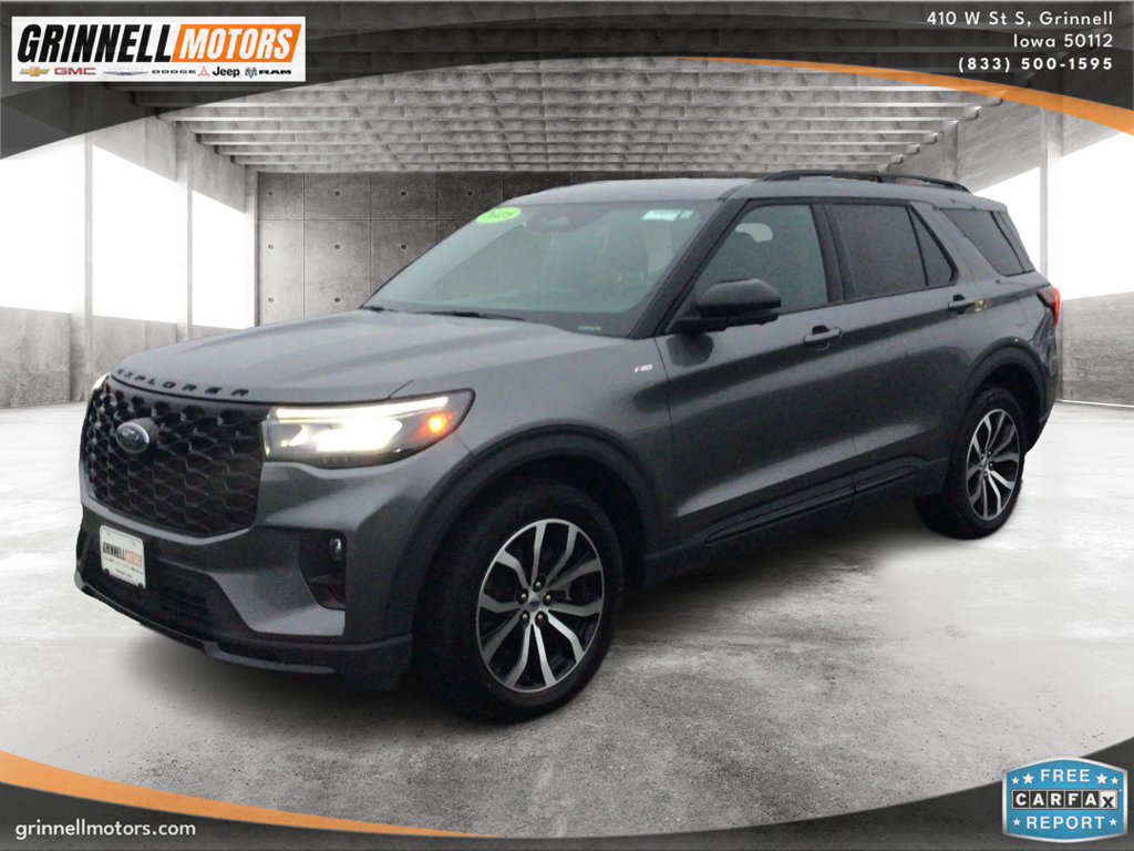 2025 Ford Explorer ST-Line
