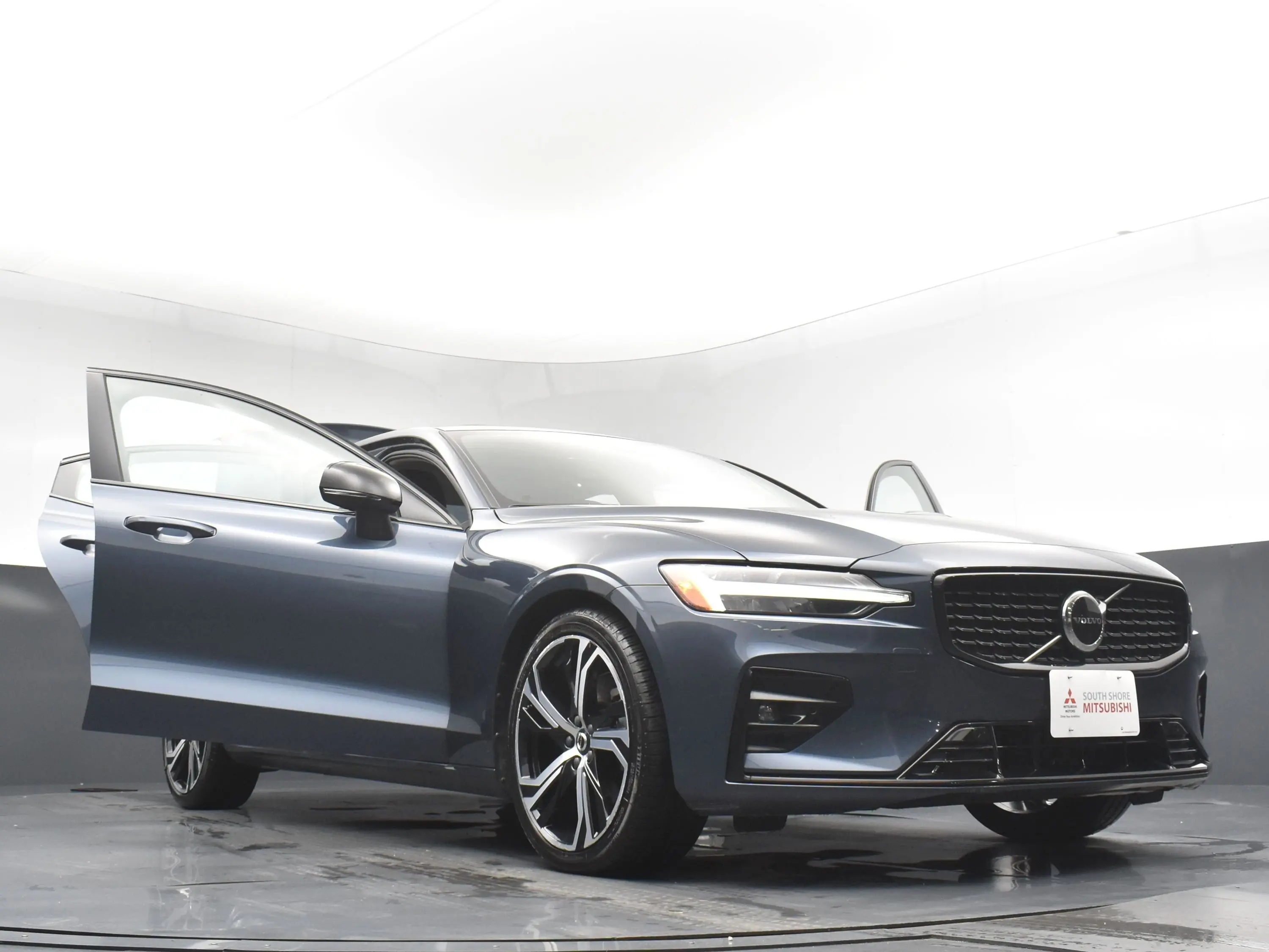 2024 Volvo S60 B5 AWD Core photo 35