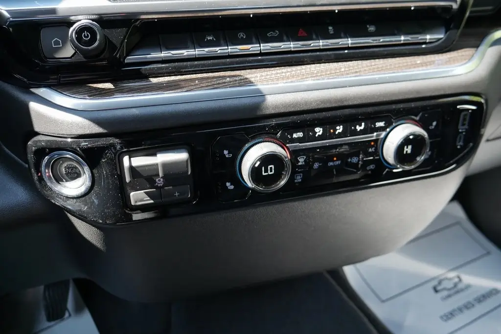 2026 Chevrolet Silverado LT photo 17