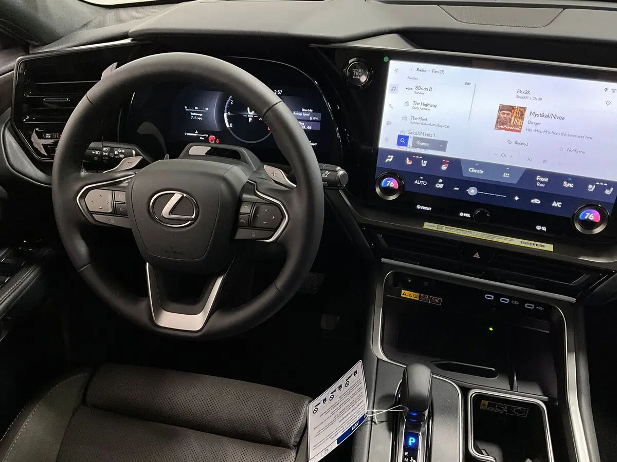 2026 Lexus TX 350 Luxury photo 2