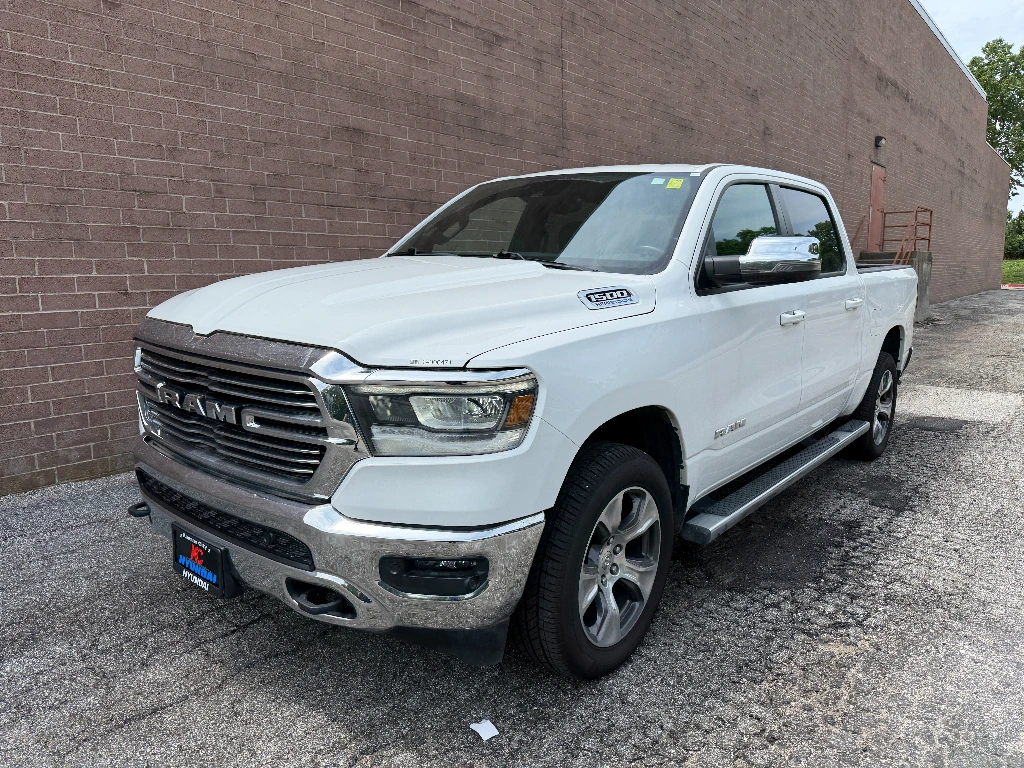 2023 RAM 1500 Laramie 4x4 Crew Cab 5'7's photo