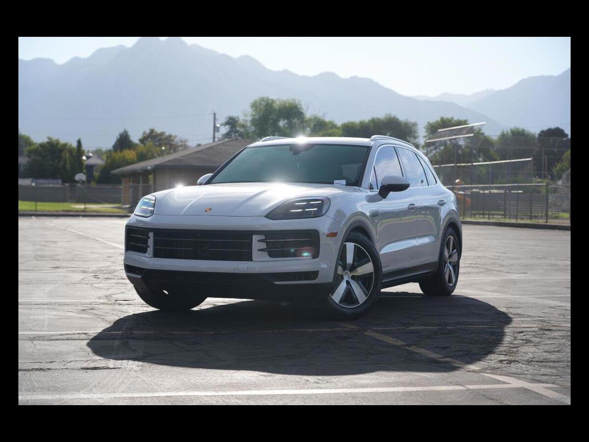 2024 Porsche Cayenne E-Hybrid