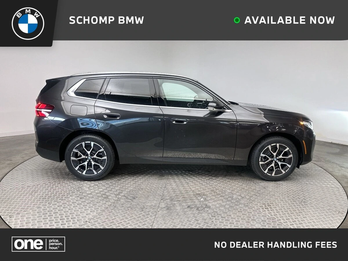 2026 BMW X3 30's photo