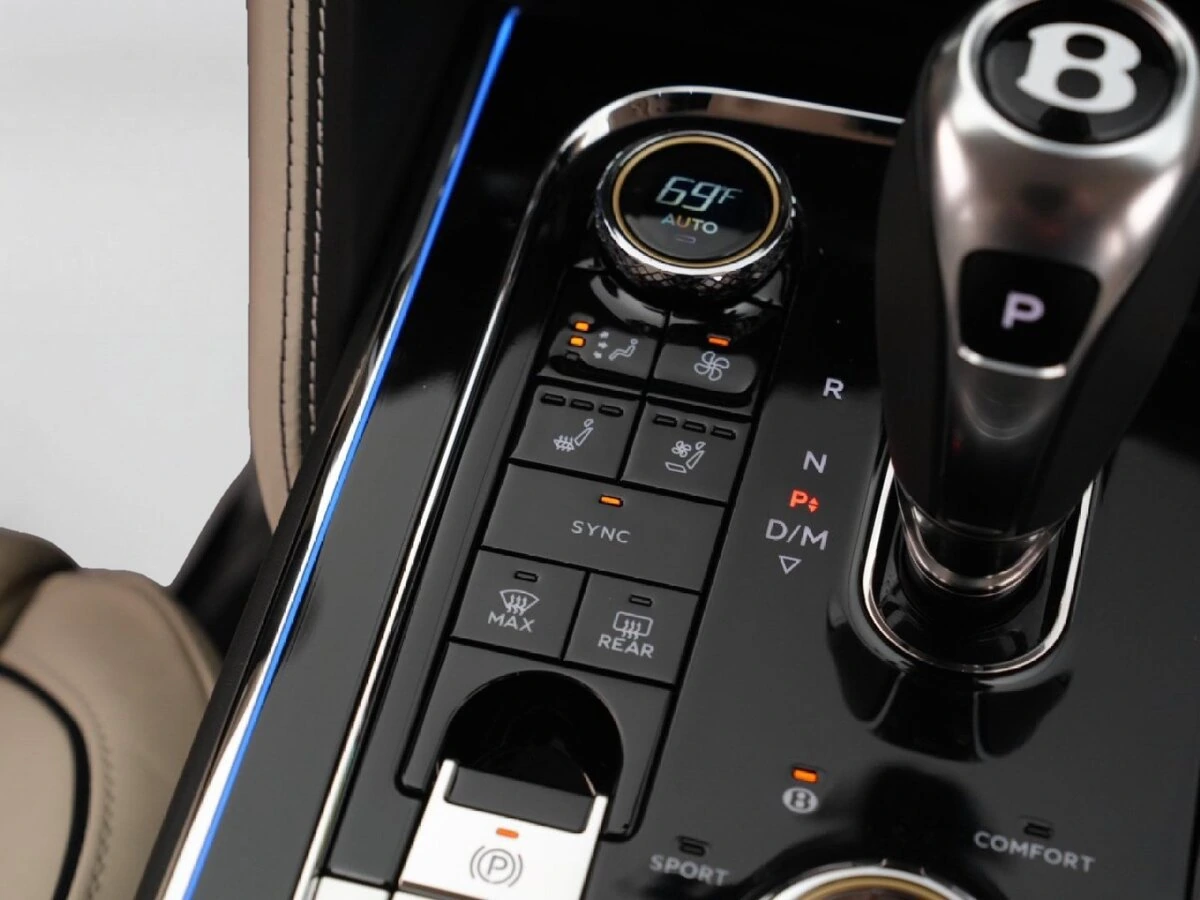 2026 Bentley Flying Spur Azure - Photo 37