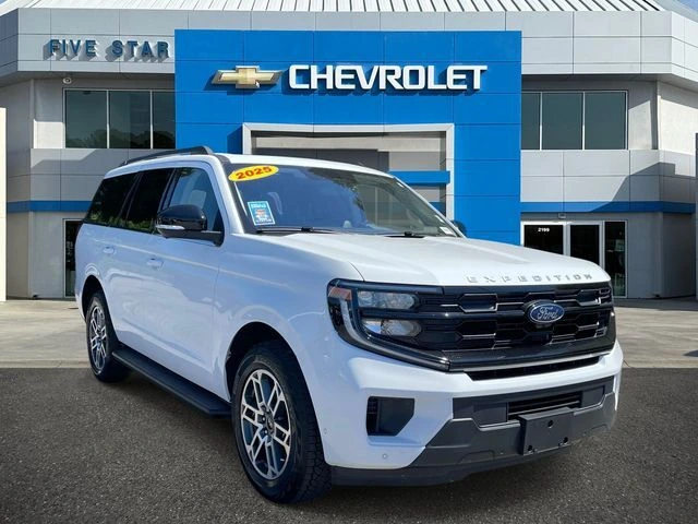2025 Ford Expedition Active 4x4's photo