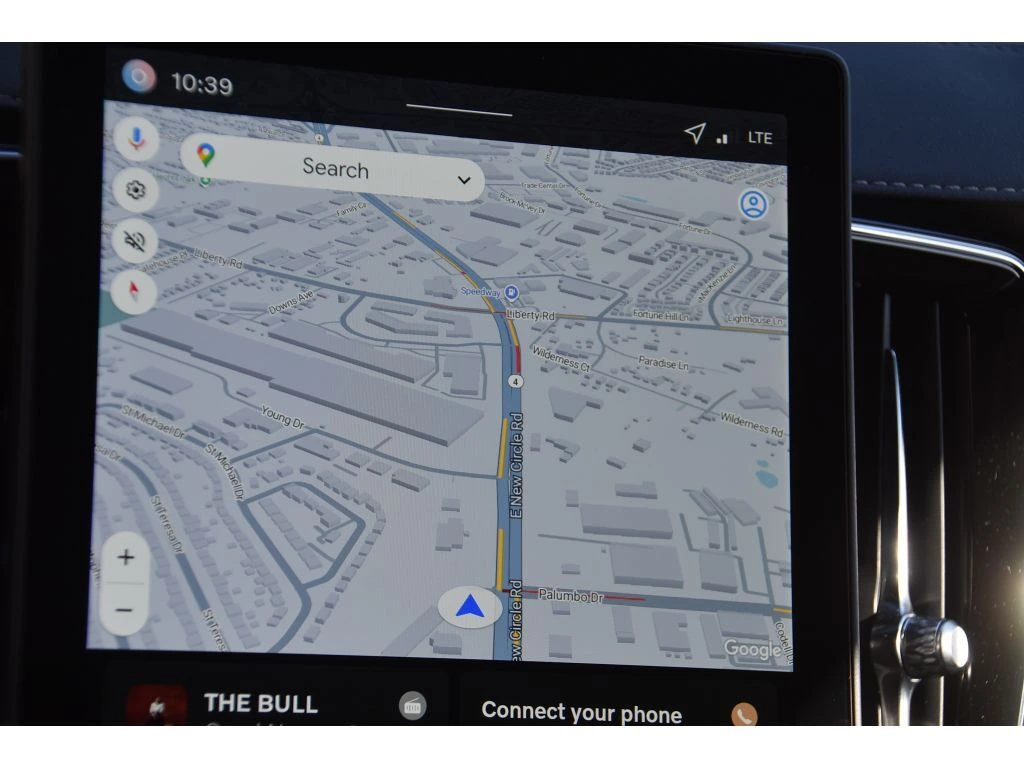 2026 Volvo - image 23