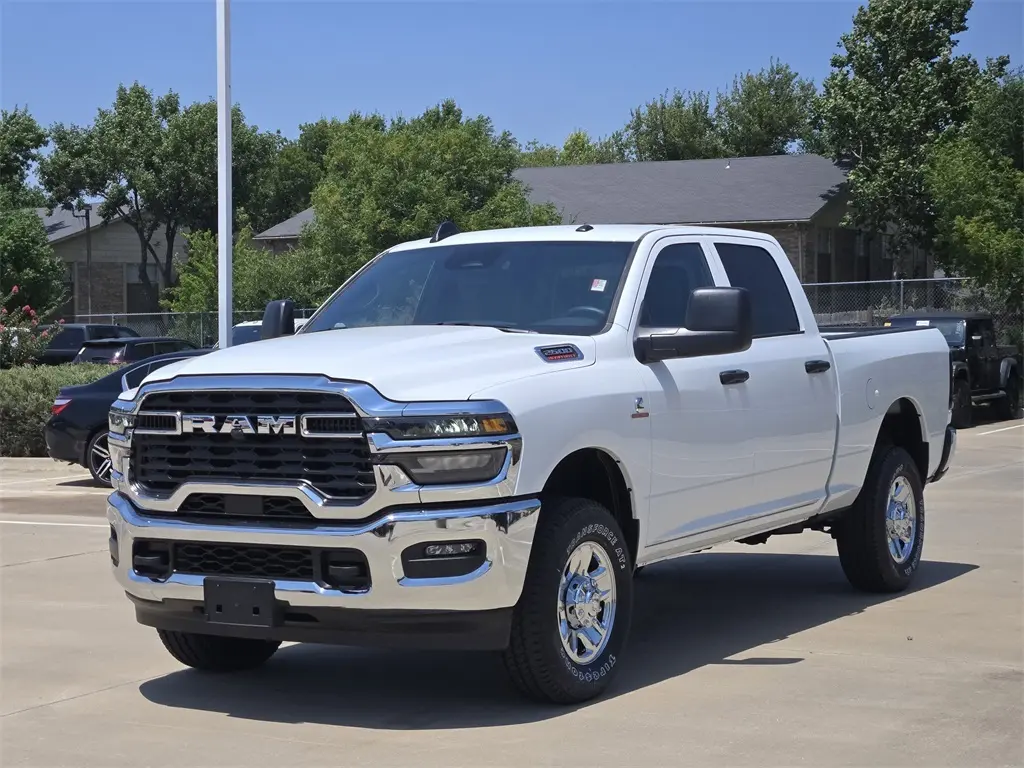 2025 Ram 2500 Tradesman photo 2