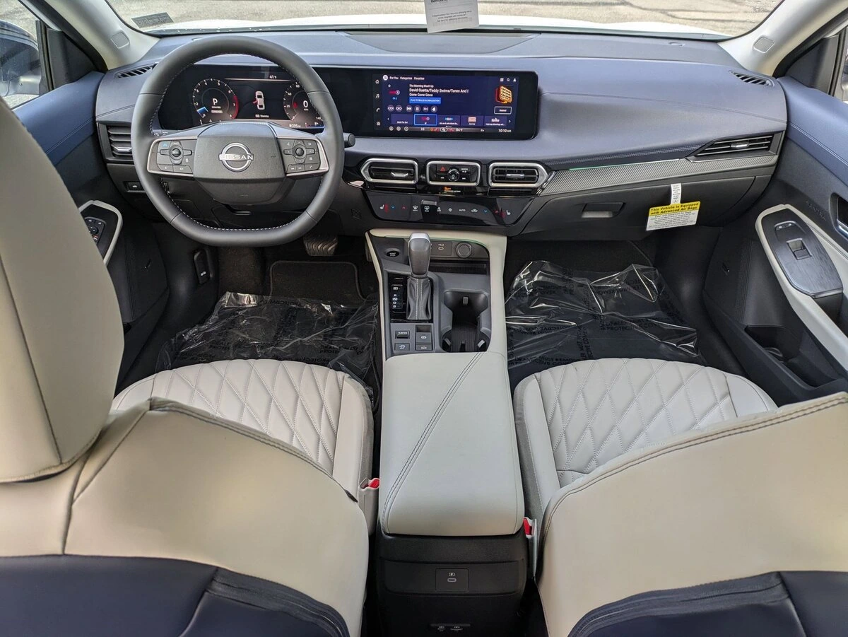 2026 Nissan Sentra SL - Photo 10