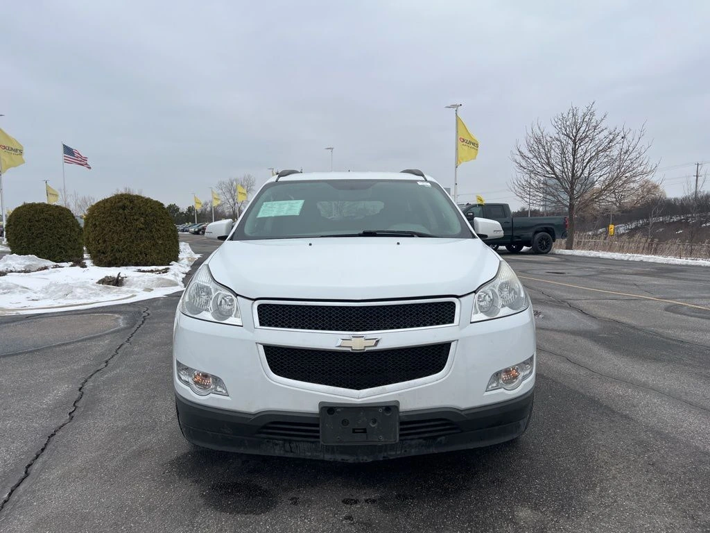 Used 2010 Chevrolet Traverse 2LT with VIN 1GNLRGED1AS156178 for sale in Milwaukee, WI