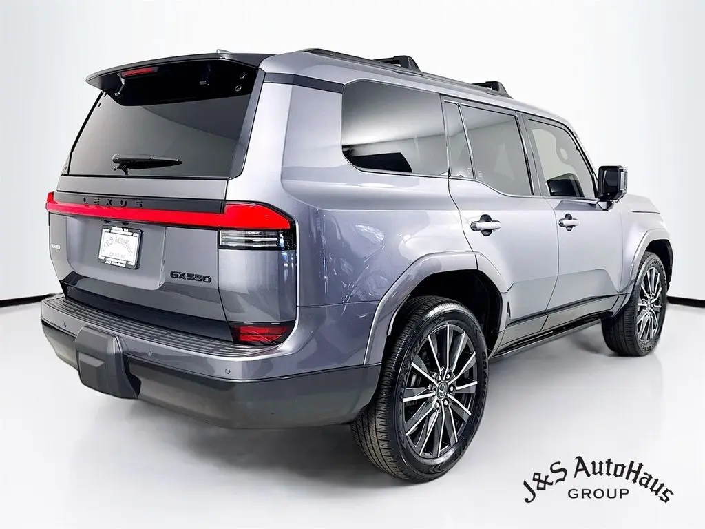 2025 Lexus GX 550 Luxury photo 7