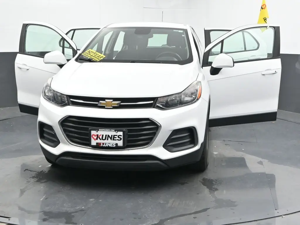 2018 Chevrolet Trax LS photo 38
