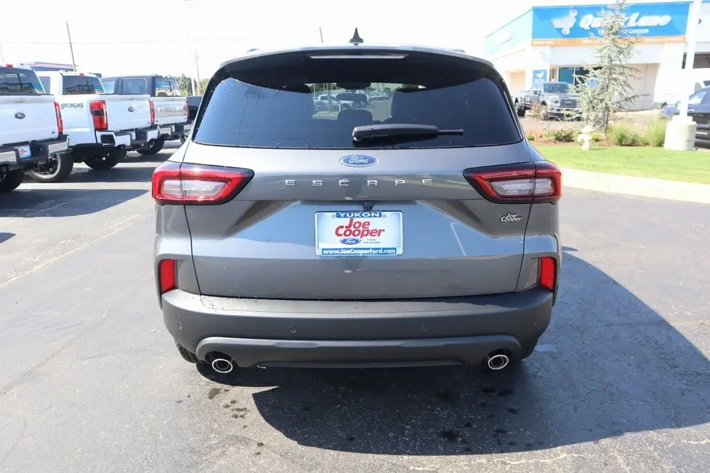 2026 Ford Escape ST-Line photo 22